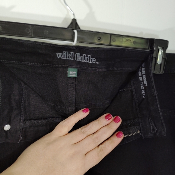 Sz 18 Wild Fable Black Denim Jeans Cotton Stretch Skinny Tapered Leg 34R - Picture 10 of 12